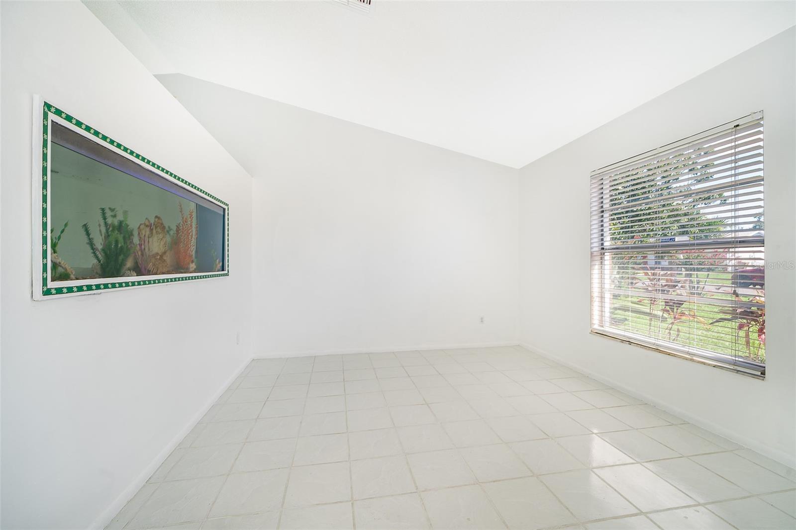 Image 6 of 21 For 76 Harness Lane