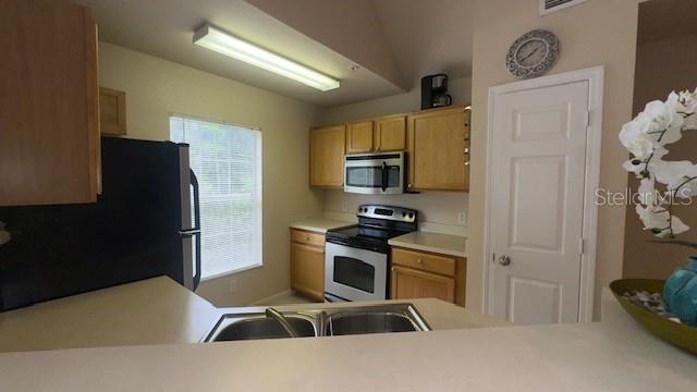 Image 8 of 15 For 9117 Lee Vista Boulevard 610