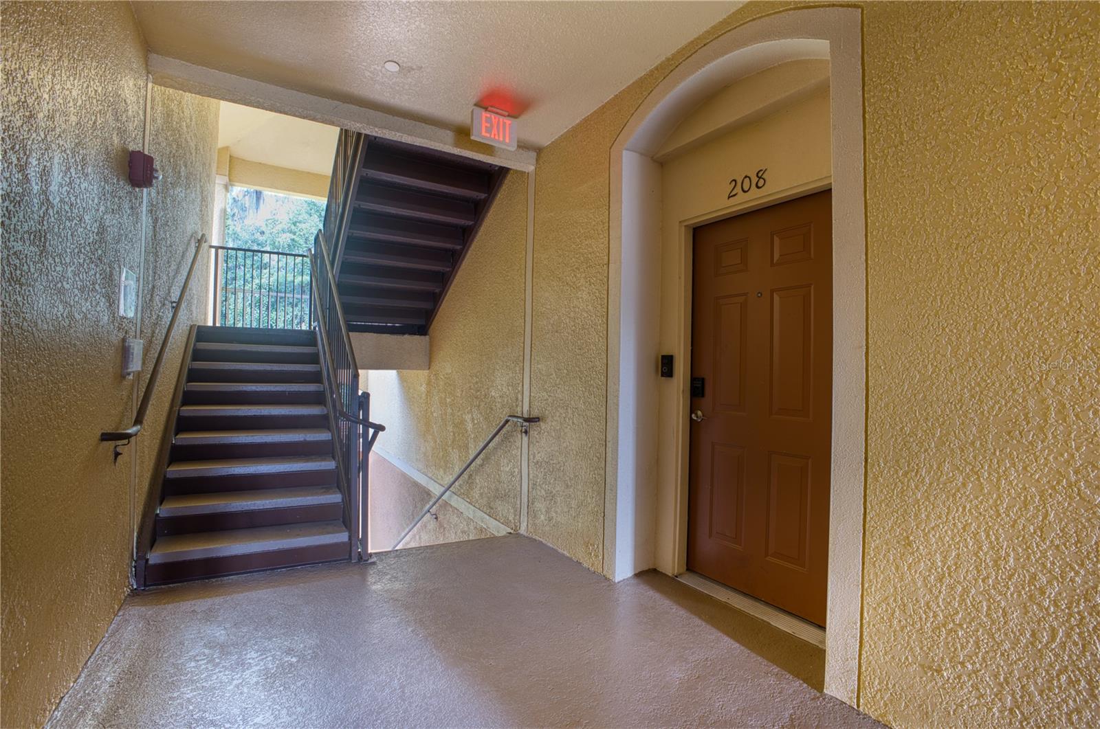 Image 4 of 34 For 6335 Contessa Drive 208