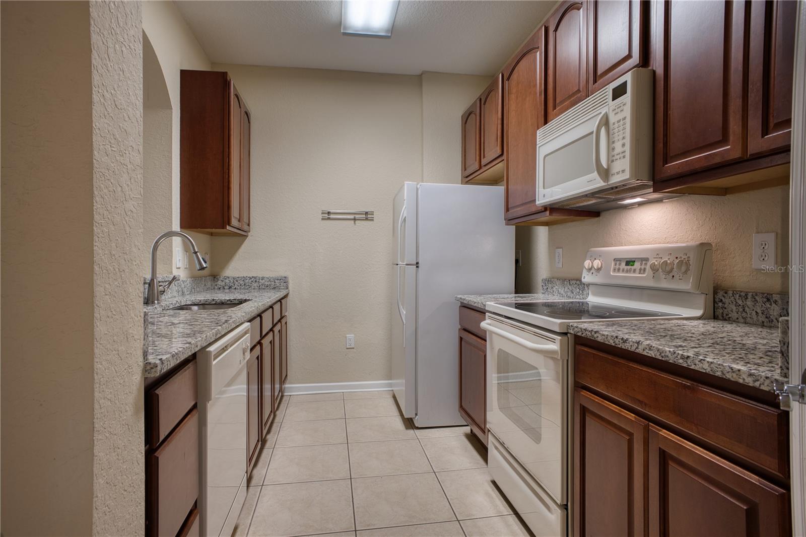 Image 7 of 34 For 6335 Contessa Drive 208