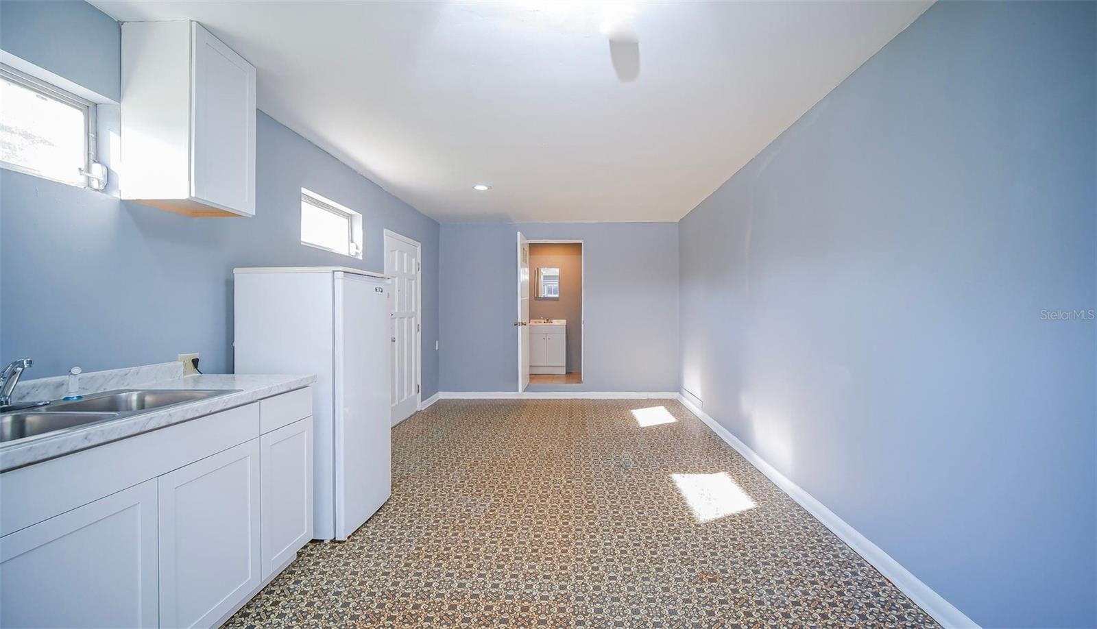 Listing photo id 7 for 1501 57th Street