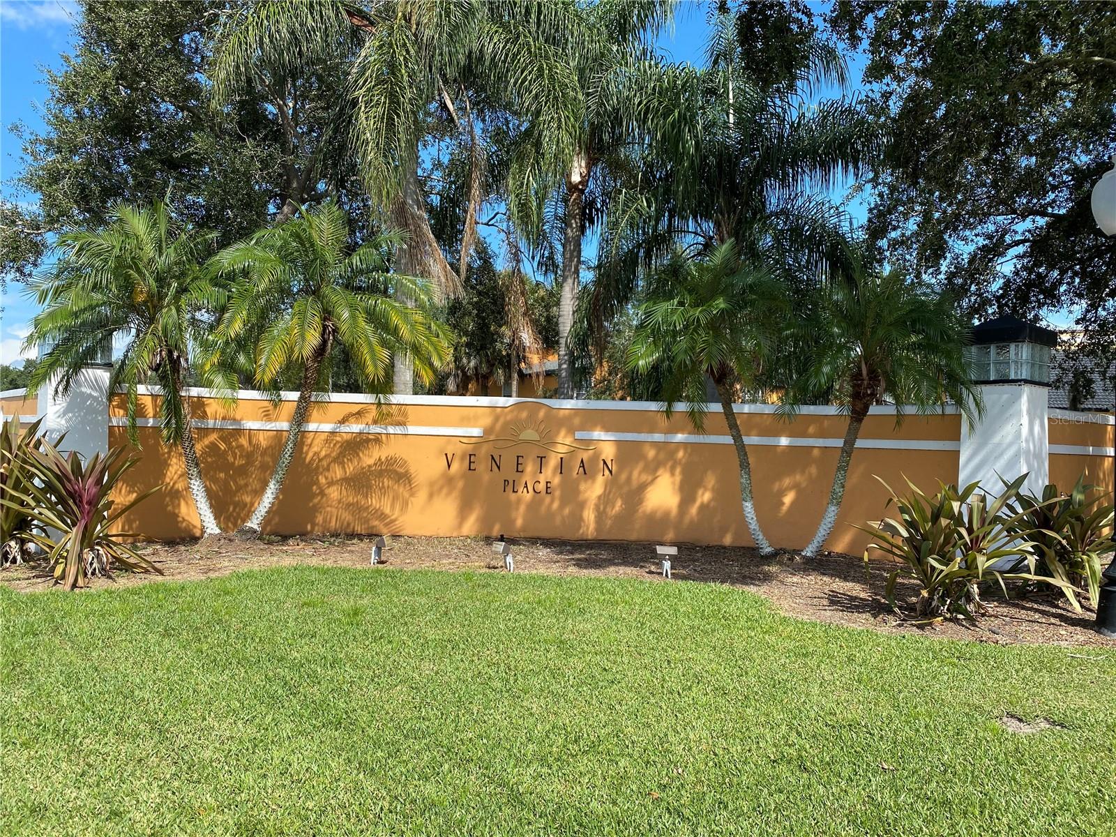 Image 2 of 20 For 4560 Commander Drive 1333