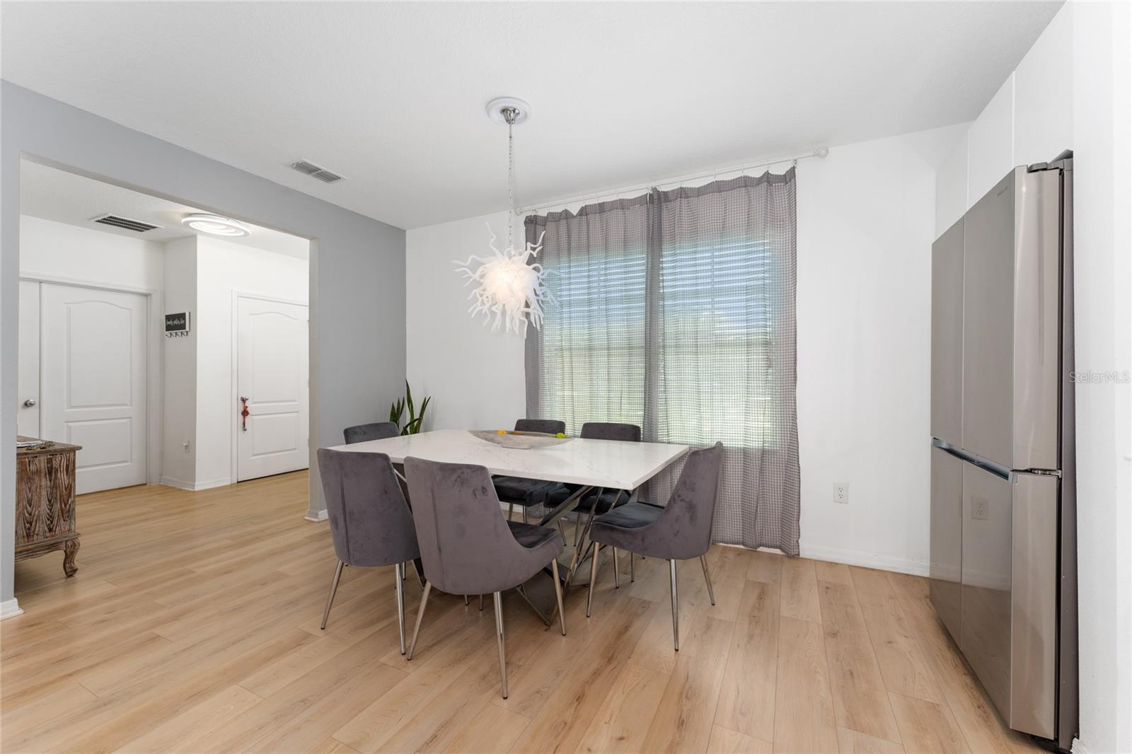 Image 10 of 49 For 1945 Red Canyon Drive