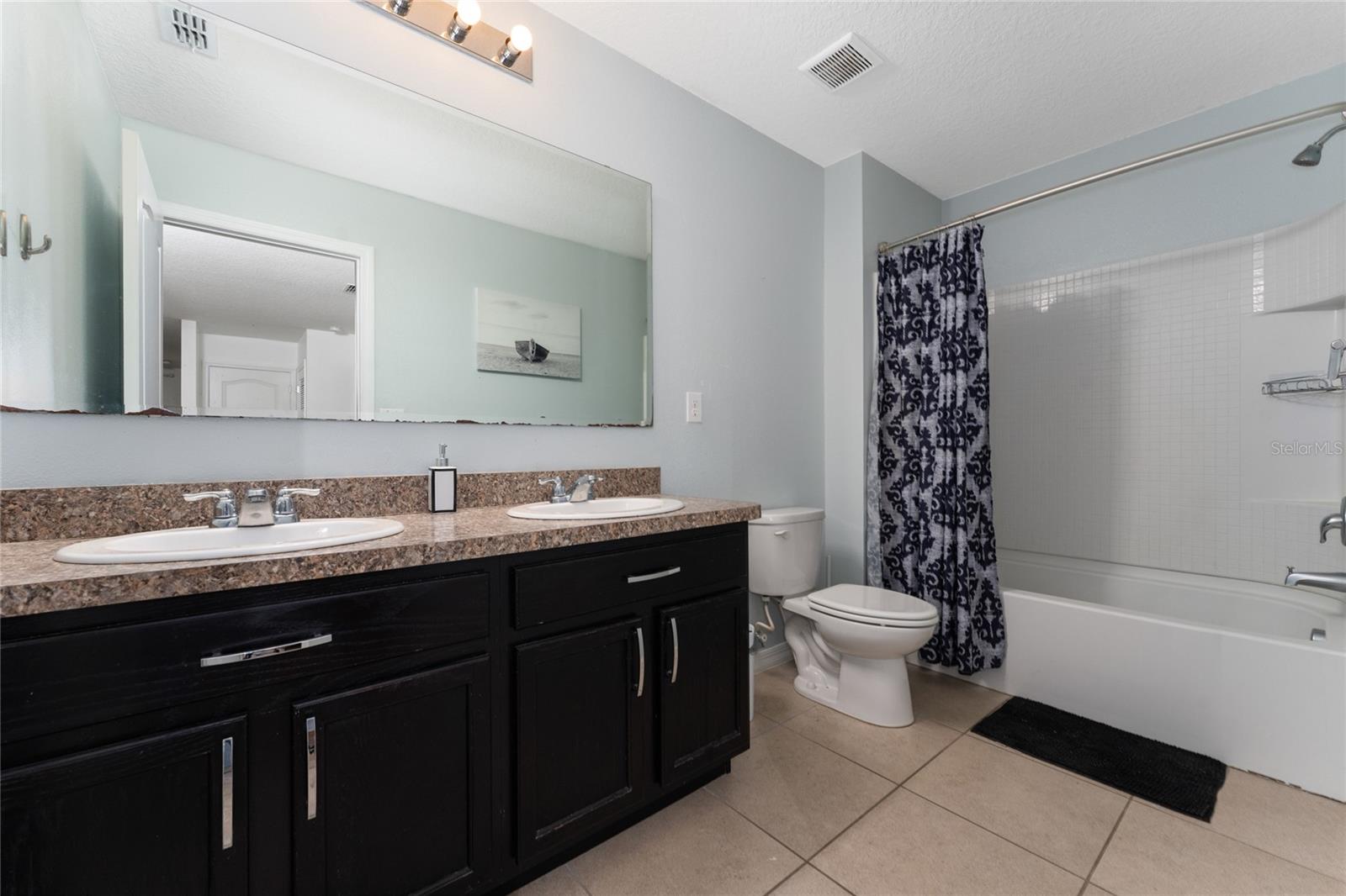 Image 23 of 49 For 1945 Red Canyon Drive