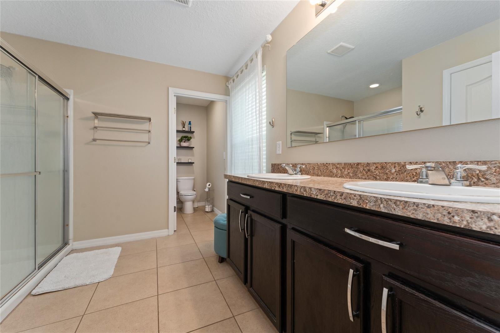 Image 24 of 49 For 1945 Red Canyon Drive