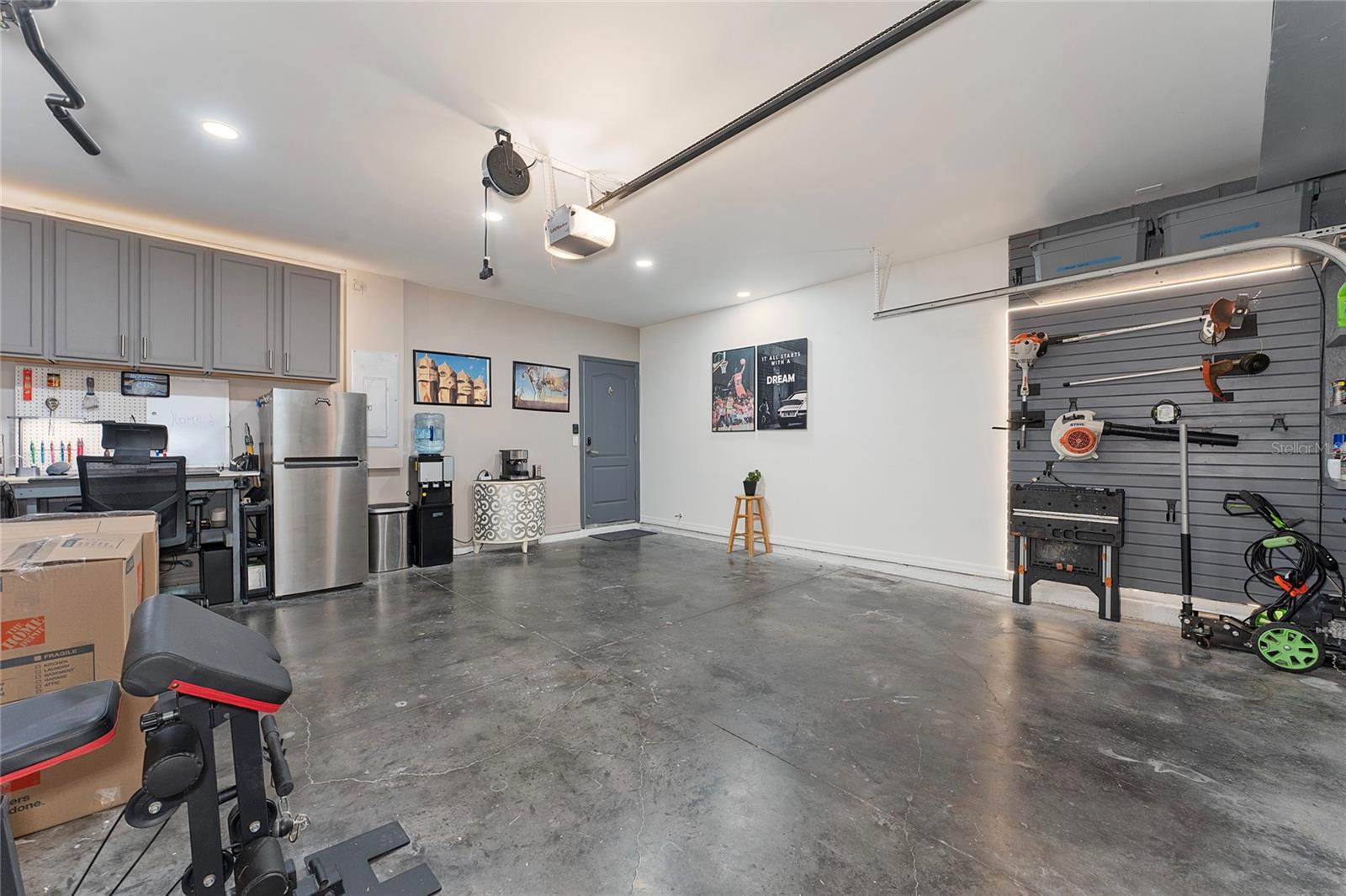 Image 30 of 49 For 1945 Red Canyon Drive