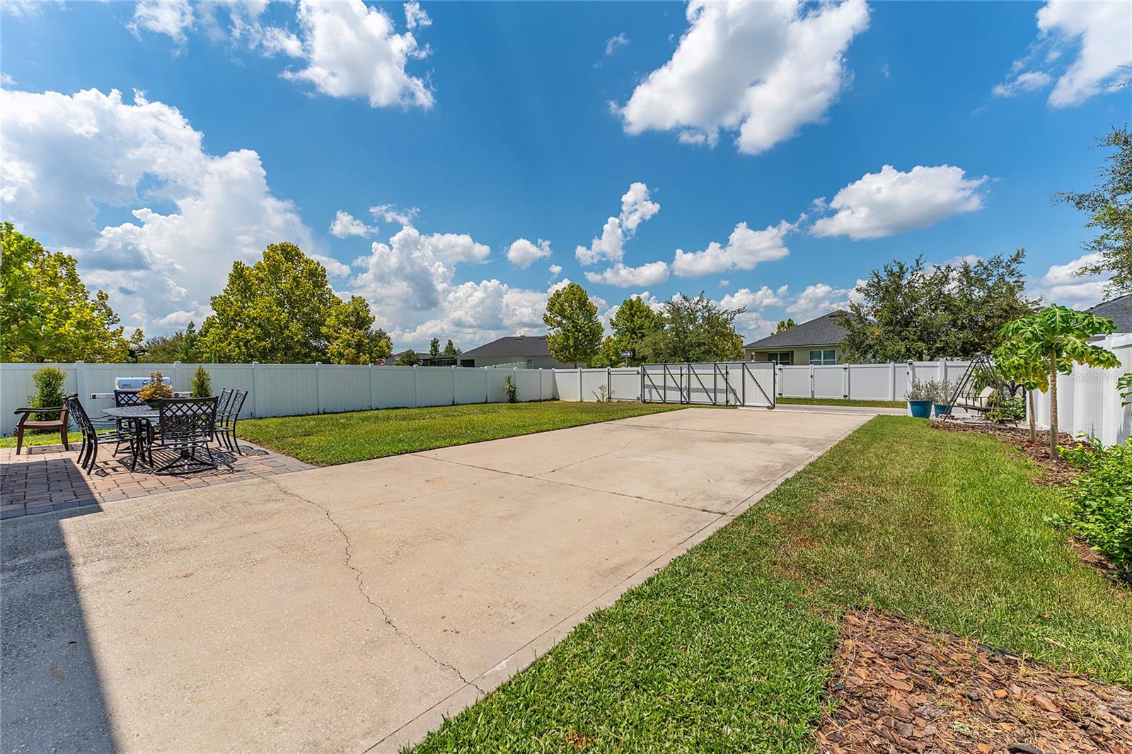 Image 34 of 49 For 1945 Red Canyon Drive