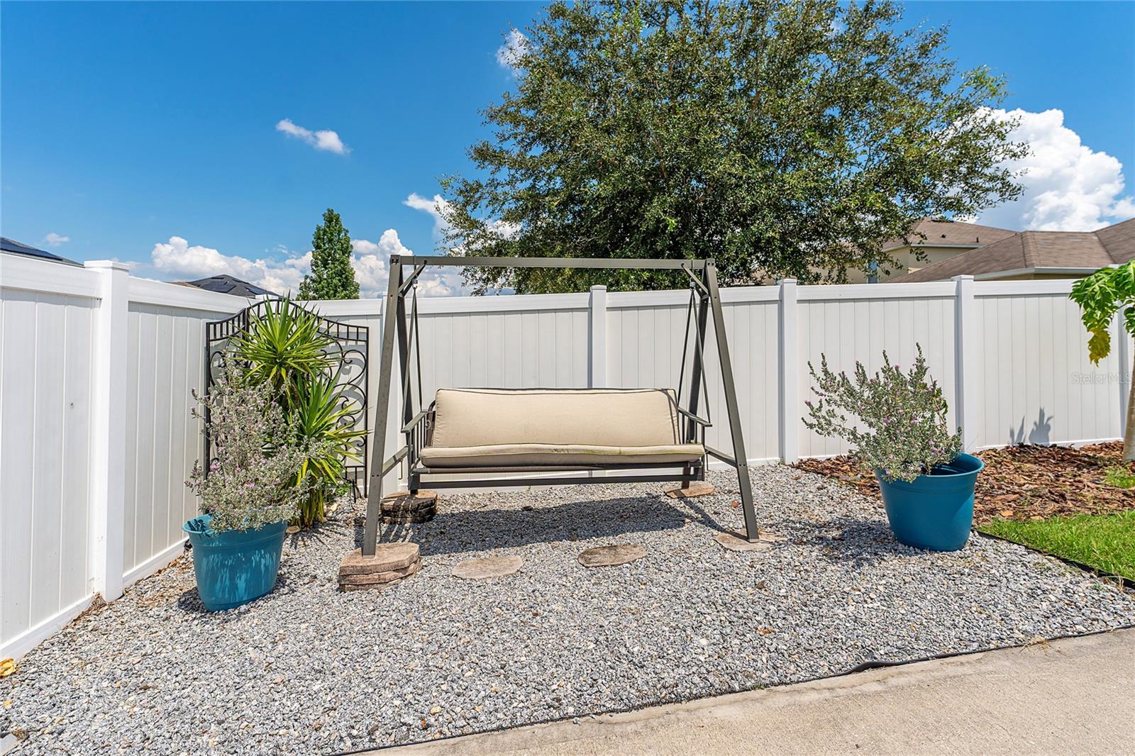 Image 36 of 49 For 1945 Red Canyon Drive