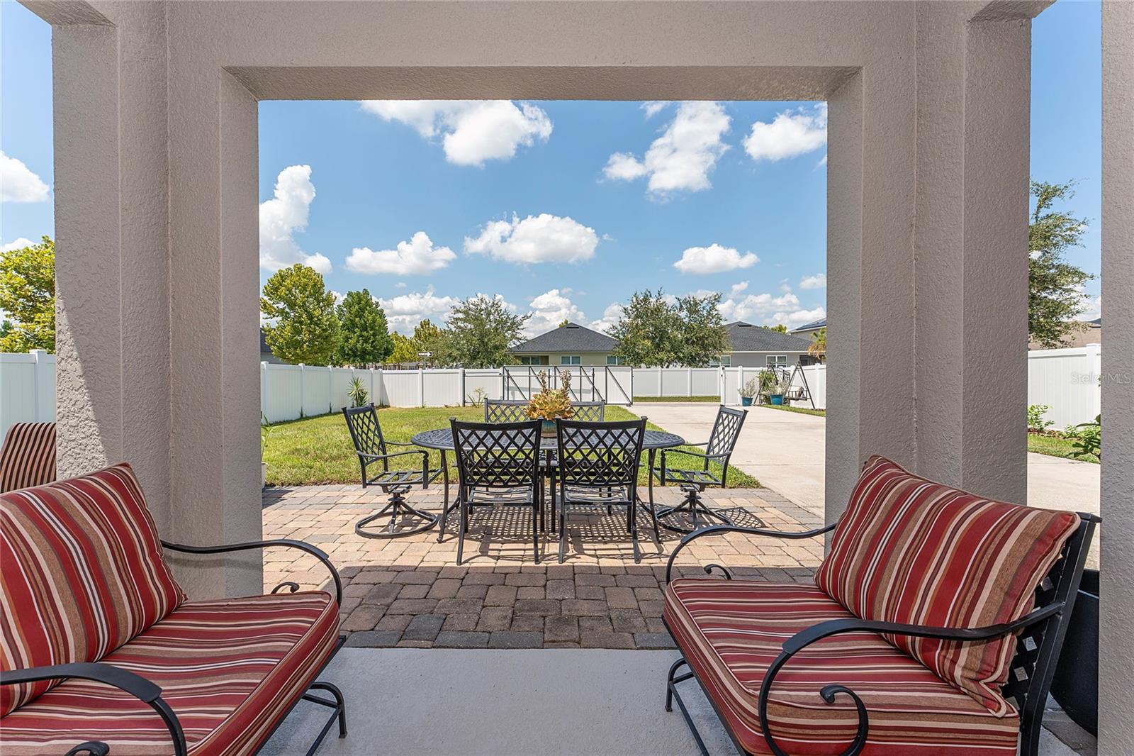 Image 37 of 49 For 1945 Red Canyon Drive