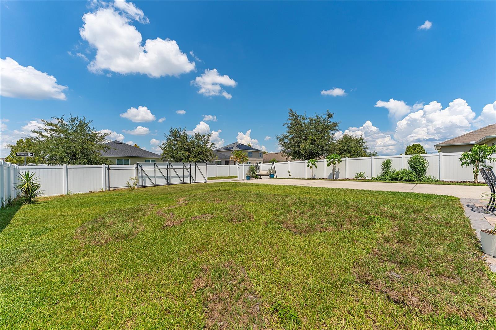 Image 40 of 49 For 1945 Red Canyon Drive