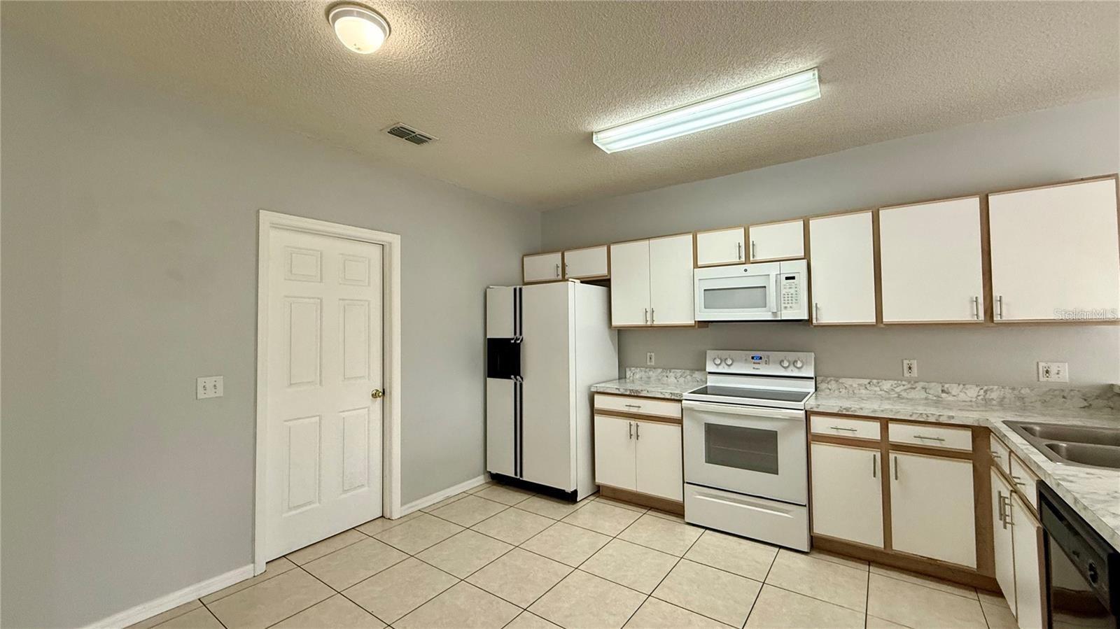 Image 3 of 25 For 526 Maricopa Dr