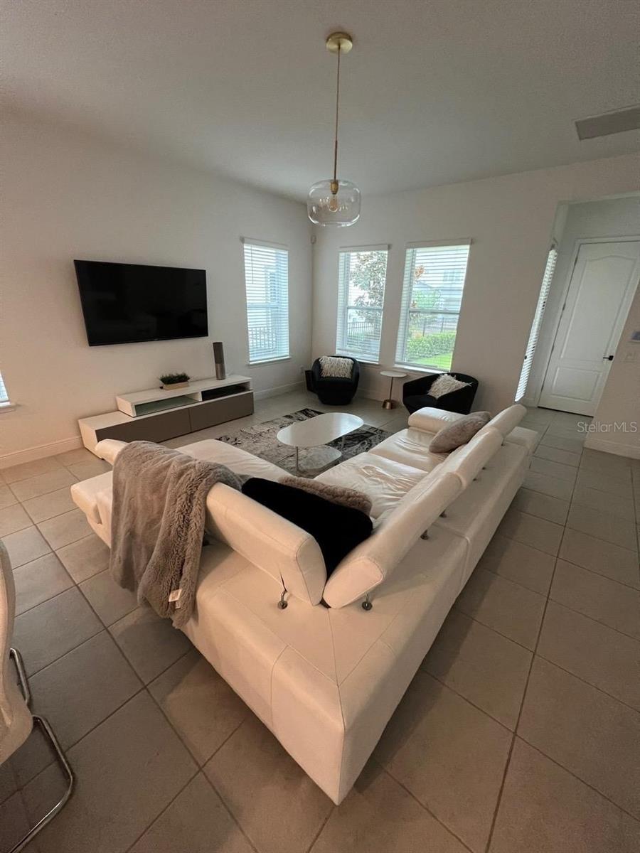 Image 7 of 65 For 8250 Nemours Parkway