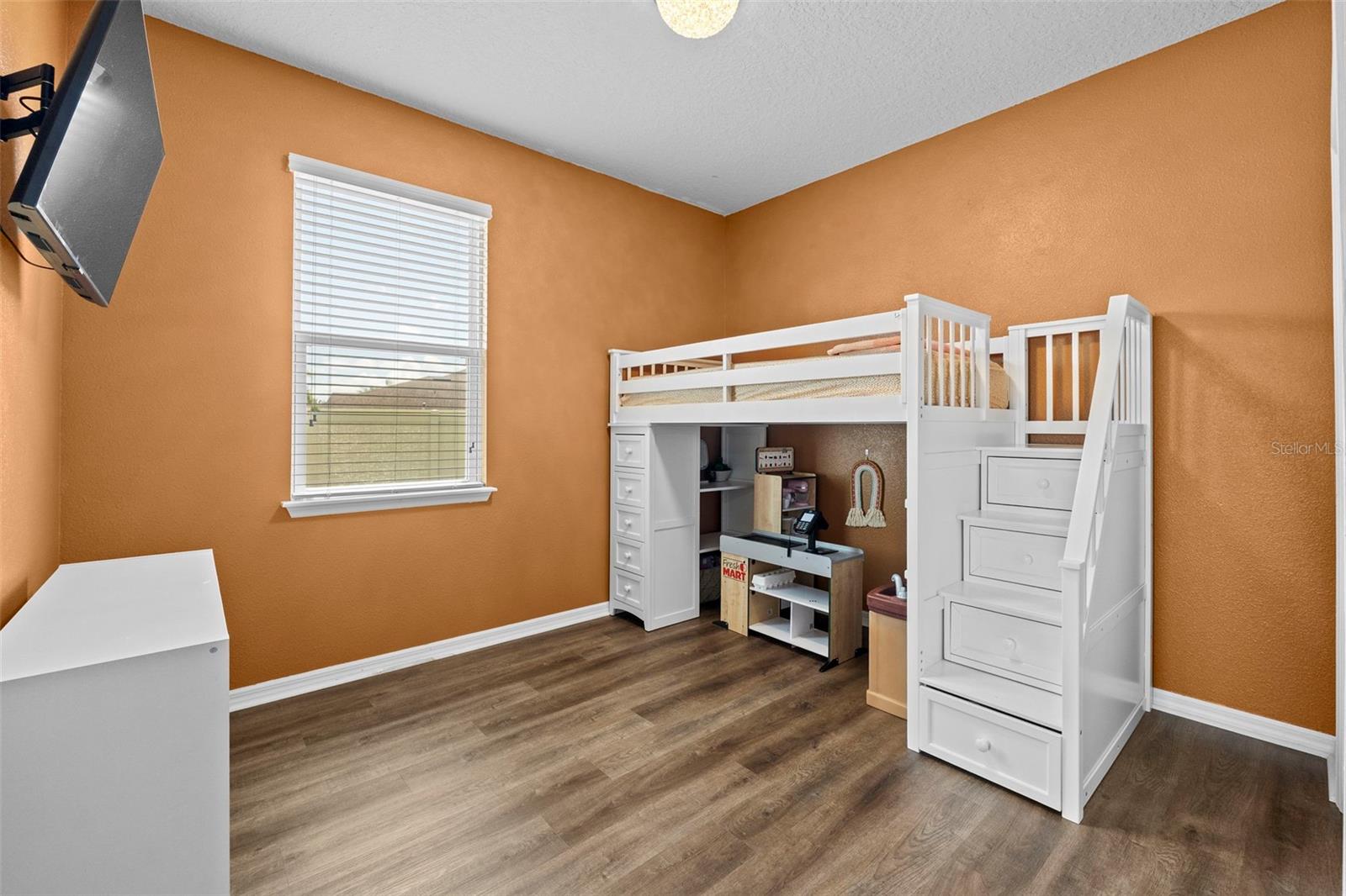 Image 30 of 60 For 625 Misty Maple St Street