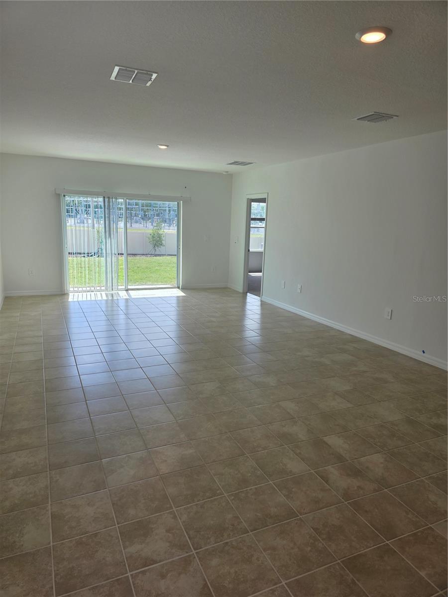 Image 4 of 21 For 503 Wayland Drive
