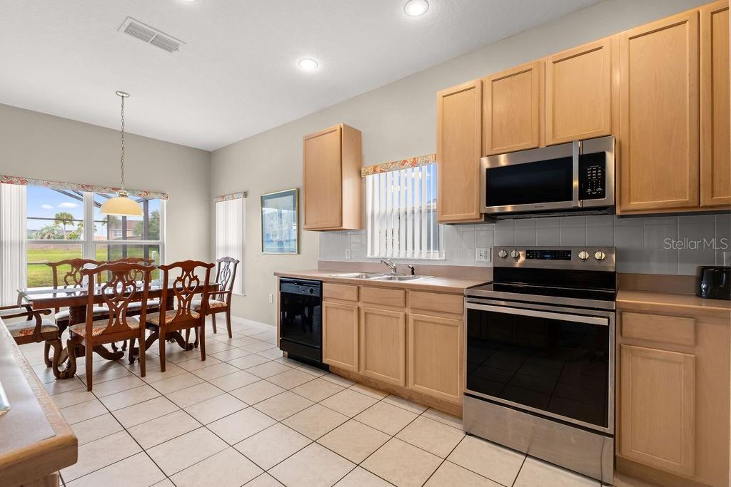 Image 11 of 38 For 2503 Aster Cove Lane