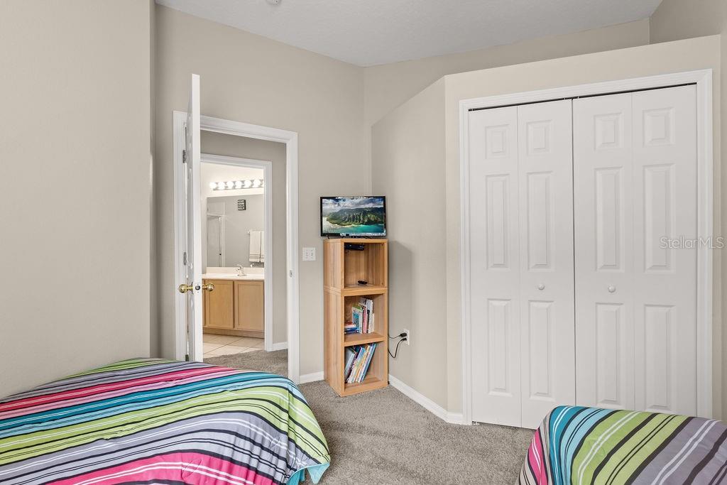 Image 23 of 38 For 2503 Aster Cove Lane