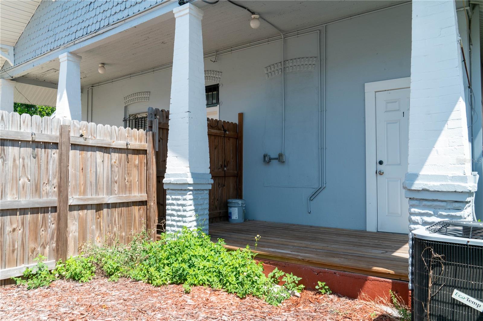 Image 15 of 28 For 2906 Chestnut Street 2