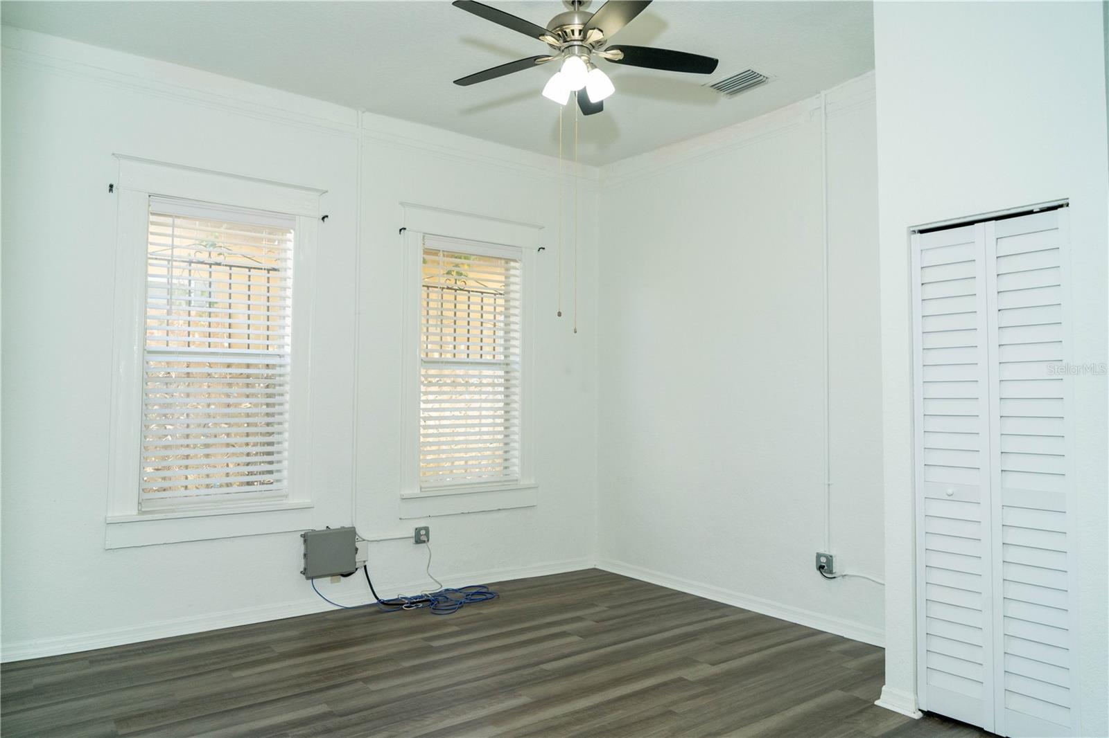 Image 22 of 28 For 2906 Chestnut Street 2