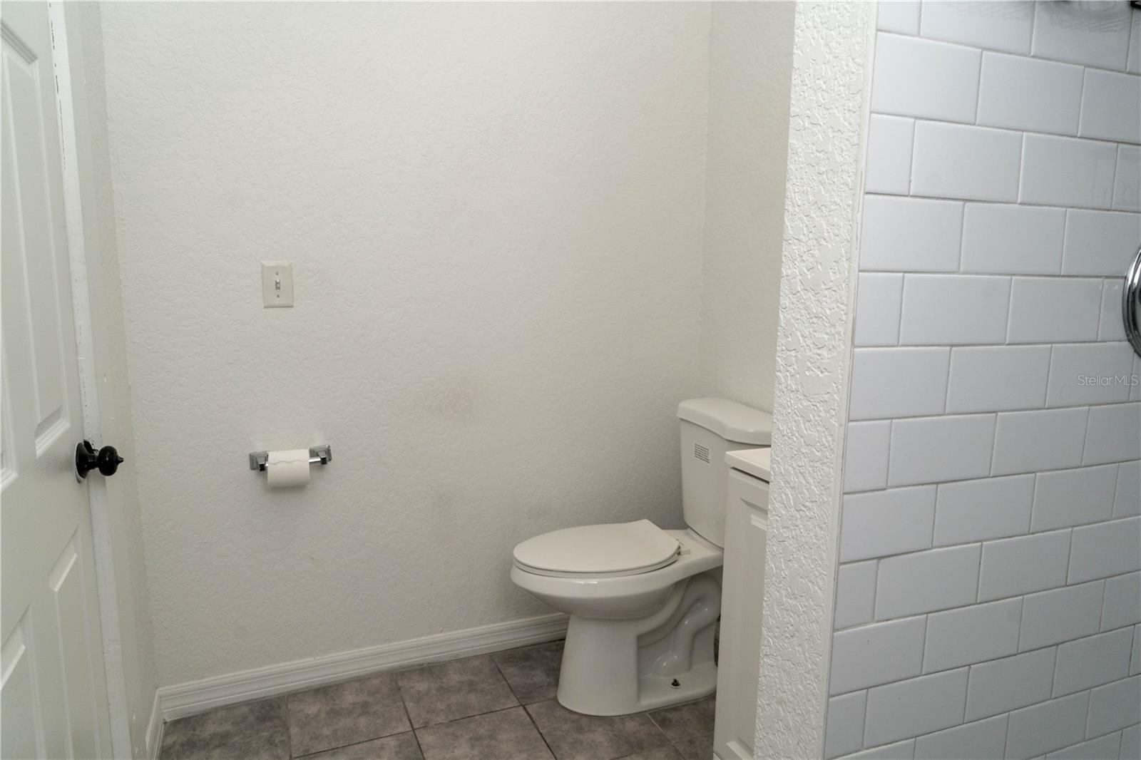 Image 26 of 28 For 2906 Chestnut Street 2