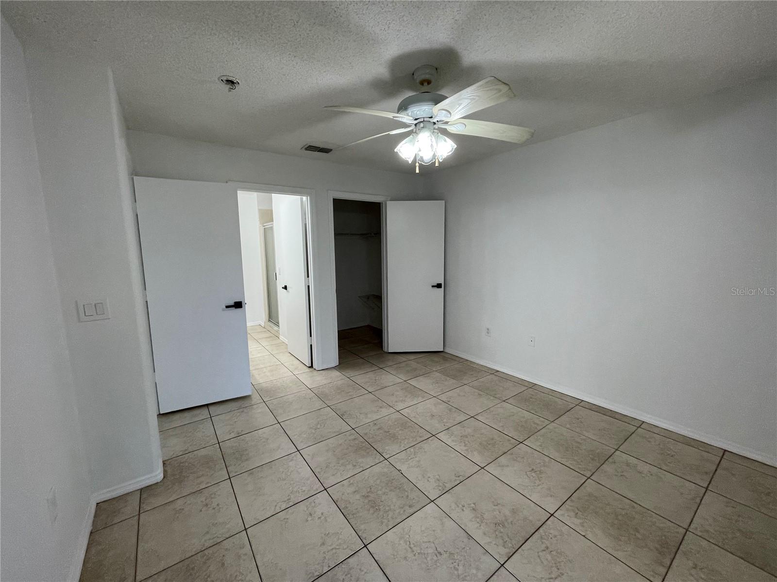 Image 8 of 23 For 13415 Fairway Glen Drive 104