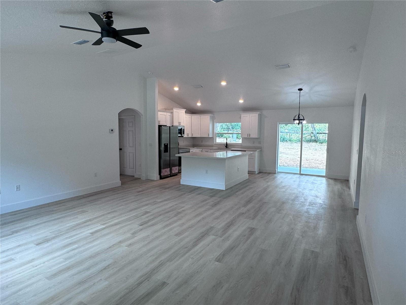 Image 4 of 16 For 14981 20th Place