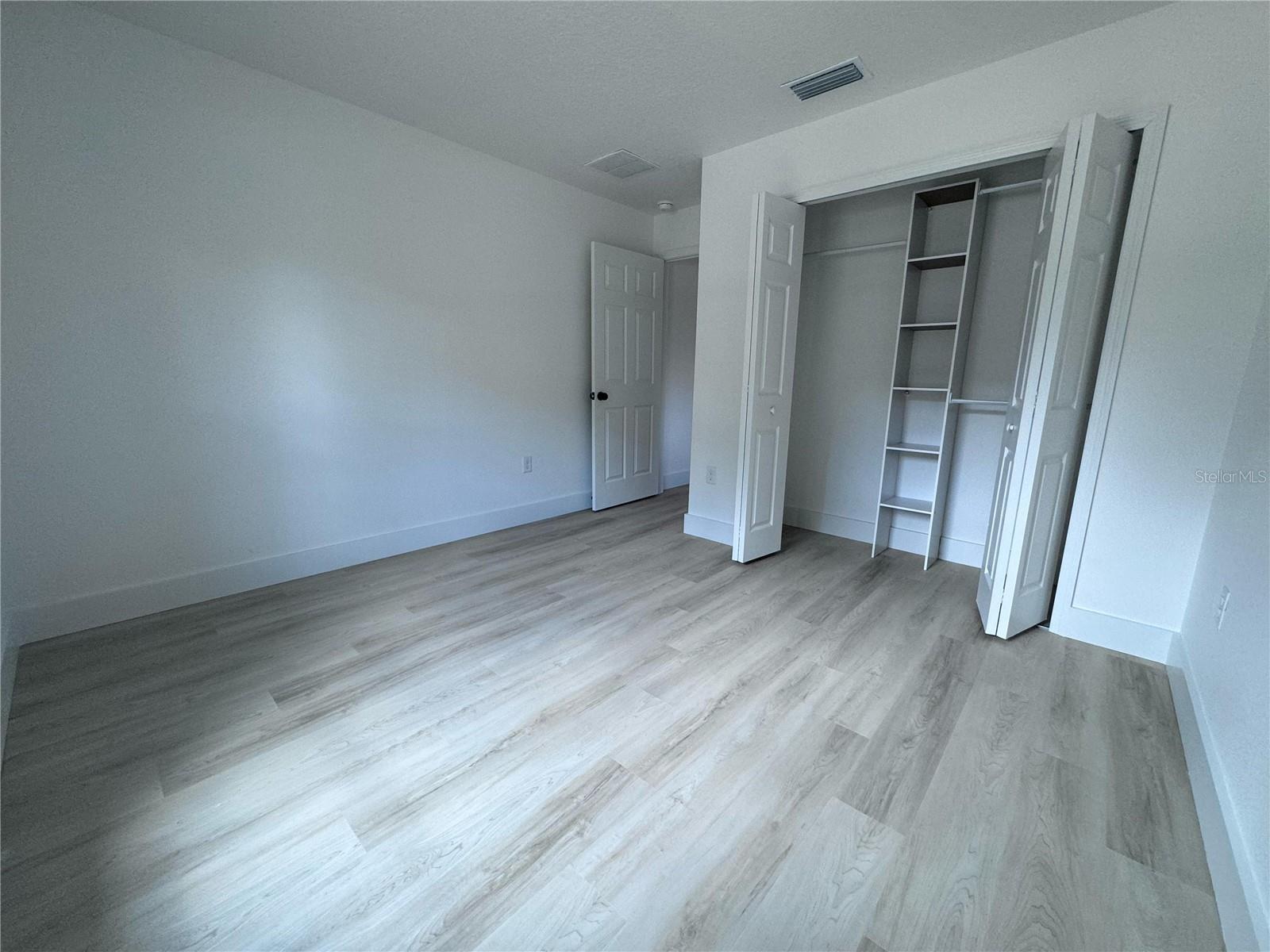Image 8 of 16 For 14981 20th Place