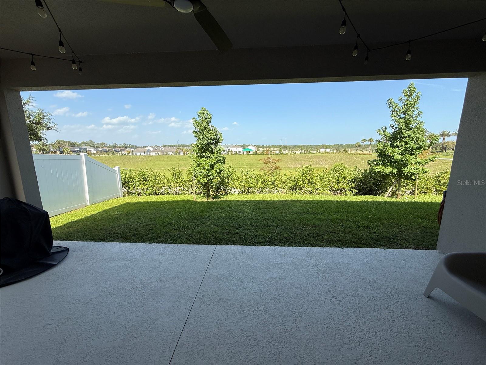 Image 10 of 19 For 1165 Lakeshore Breeze Place