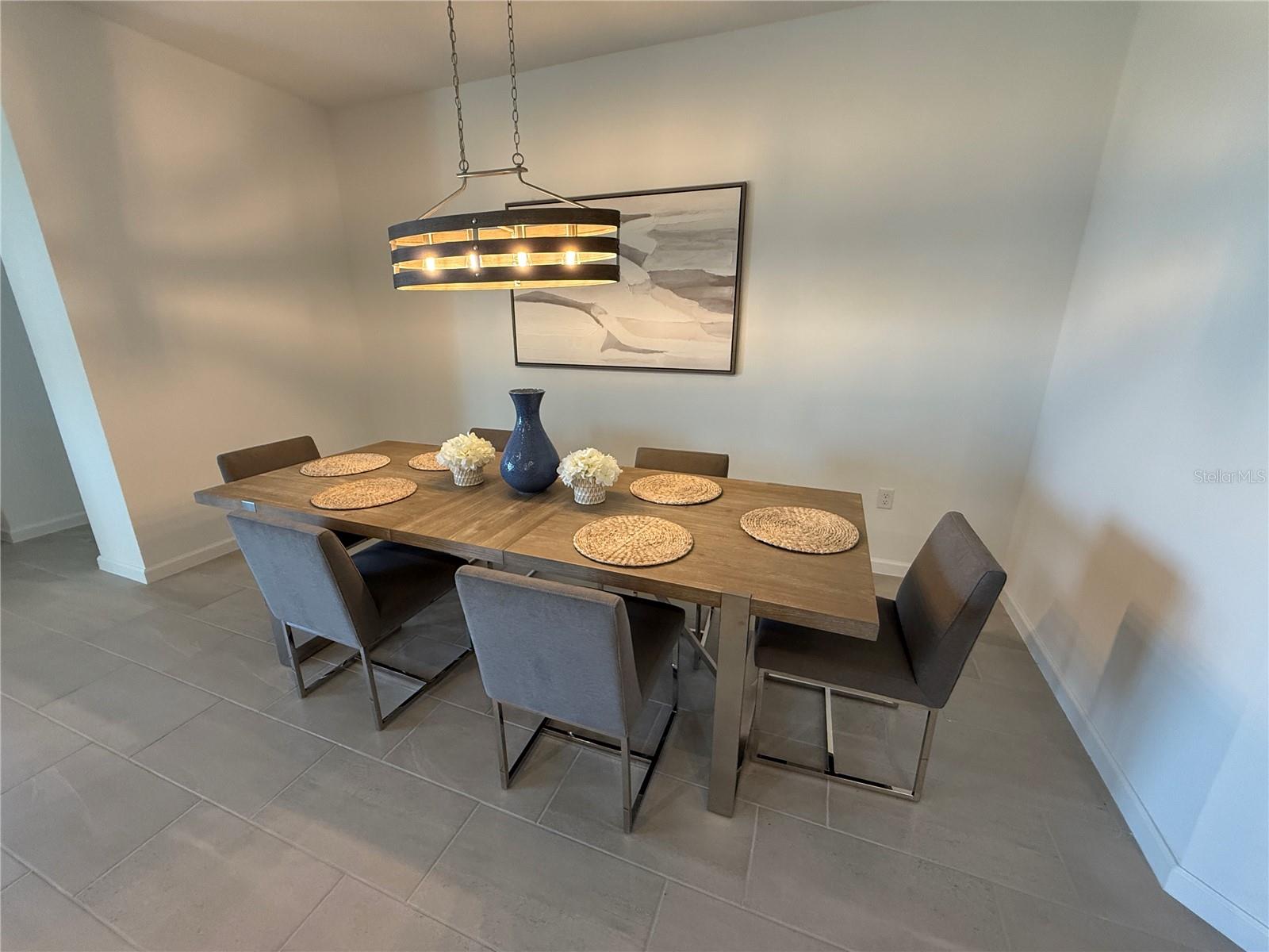 Image 12 of 19 For 1165 Lakeshore Breeze Place