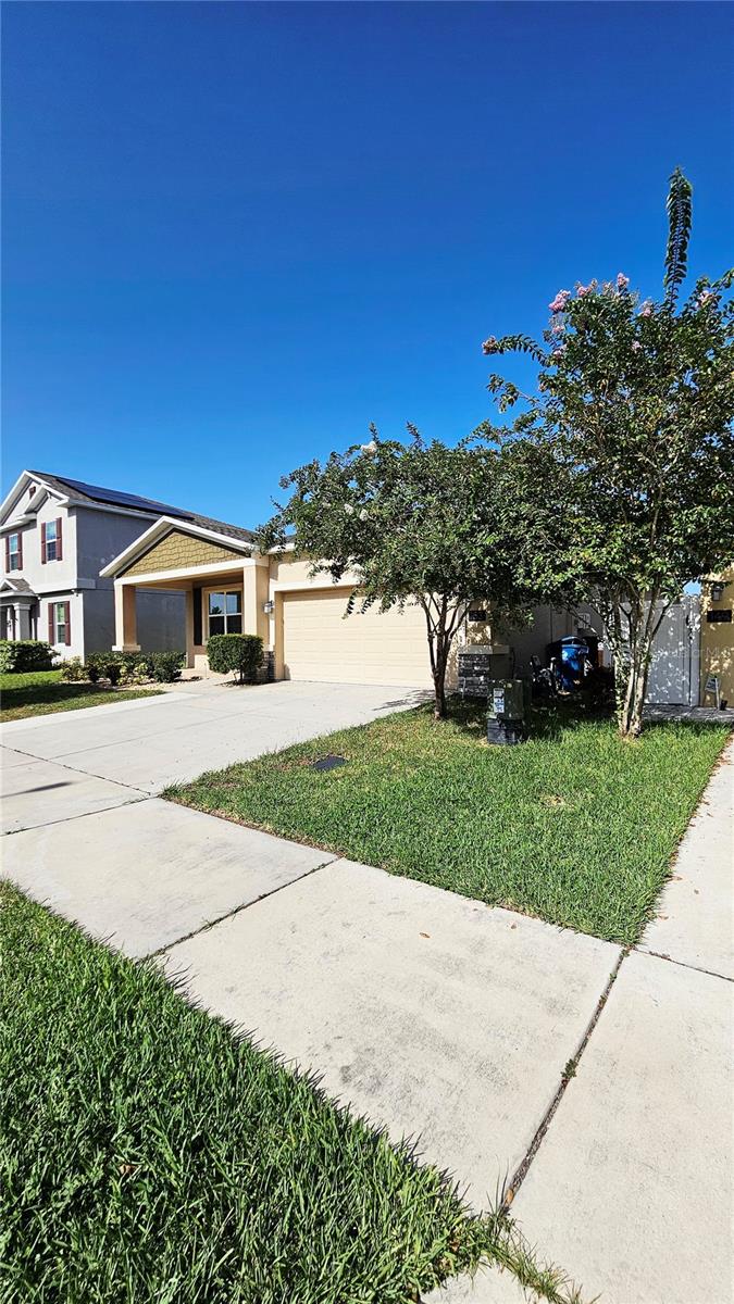 Image 3 of 19 For 153 Taft Drive B