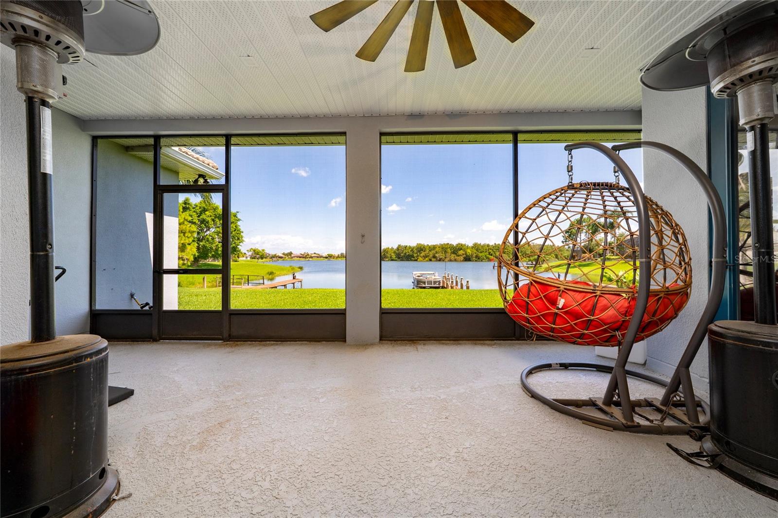 Image 12 of 42 For 3533 Valleyview Drive