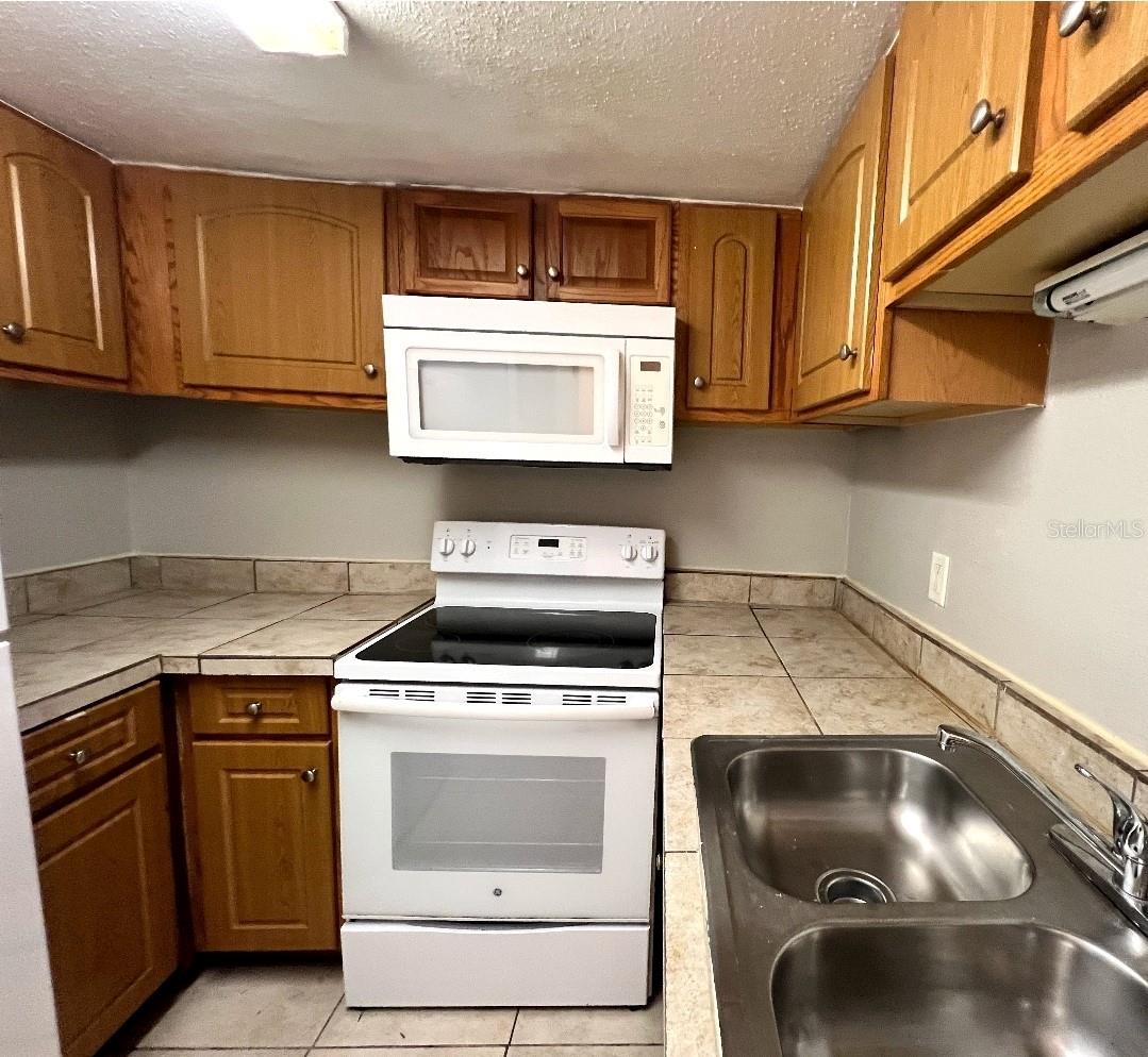 Image 5 of 16 For 4217 Semoran Boulevard 4