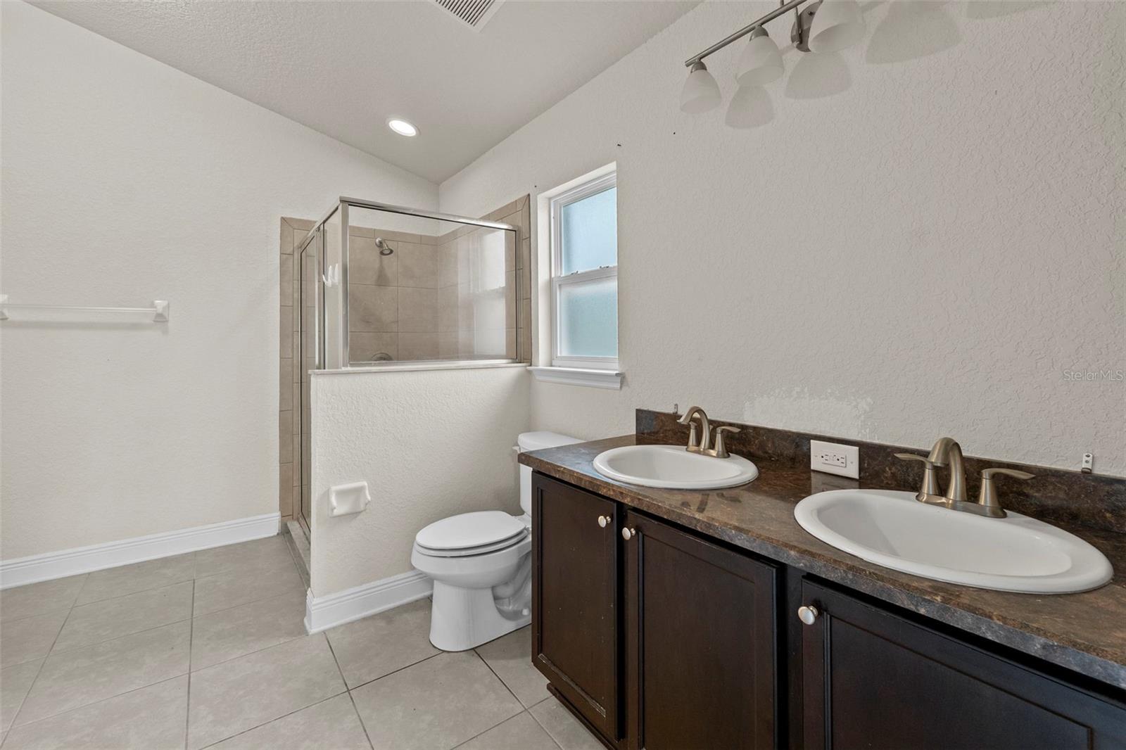 Image 13 of 34 For 3 Diamond Cove Court