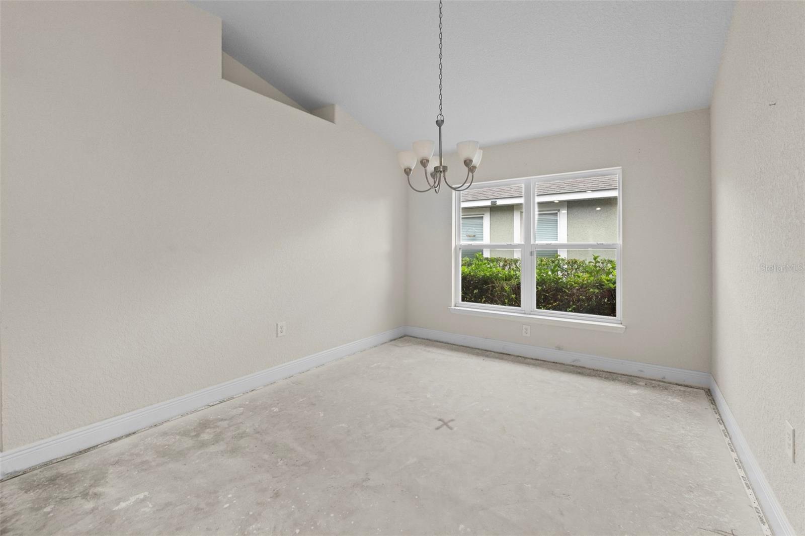 Image 4 of 34 For 3 Diamond Cove Court