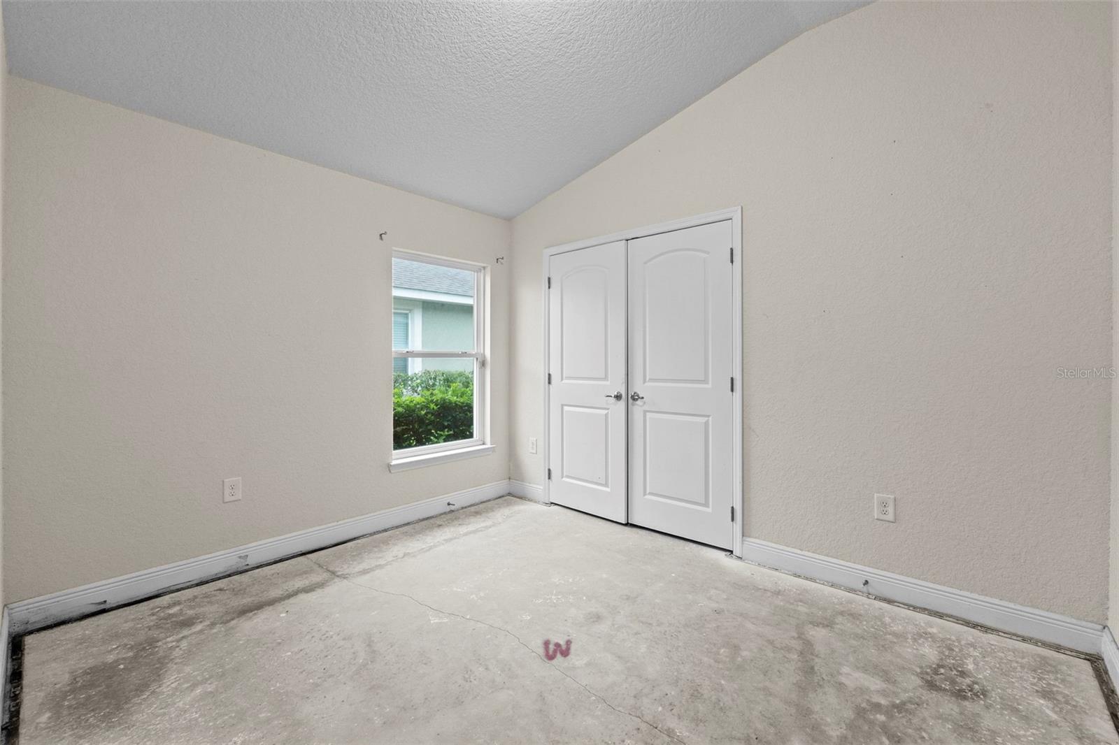 Image 9 of 34 For 3 Diamond Cove Court