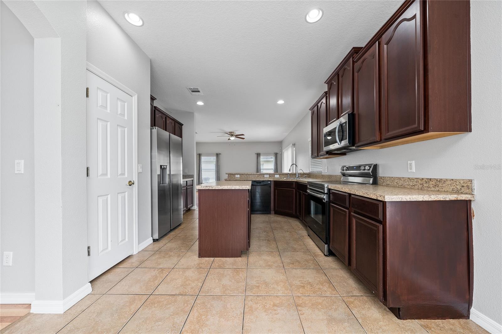 Image 8 of 30 For 1755 Plantation Oak Drive