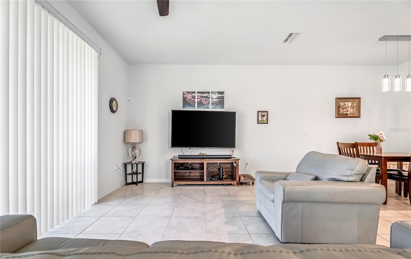 Image 18 of 49 For 141 Feltrim Reserve Boulevard