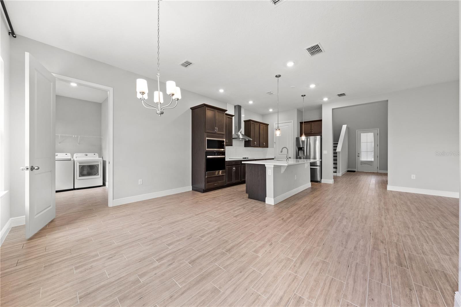 Image 21 of 60 For 10657 Marconi Avenue