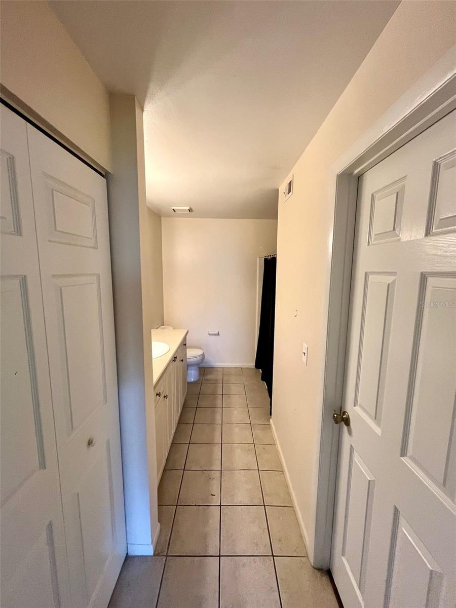Image 7 of 9 For 1226 Bermuda Lakes Lane 207