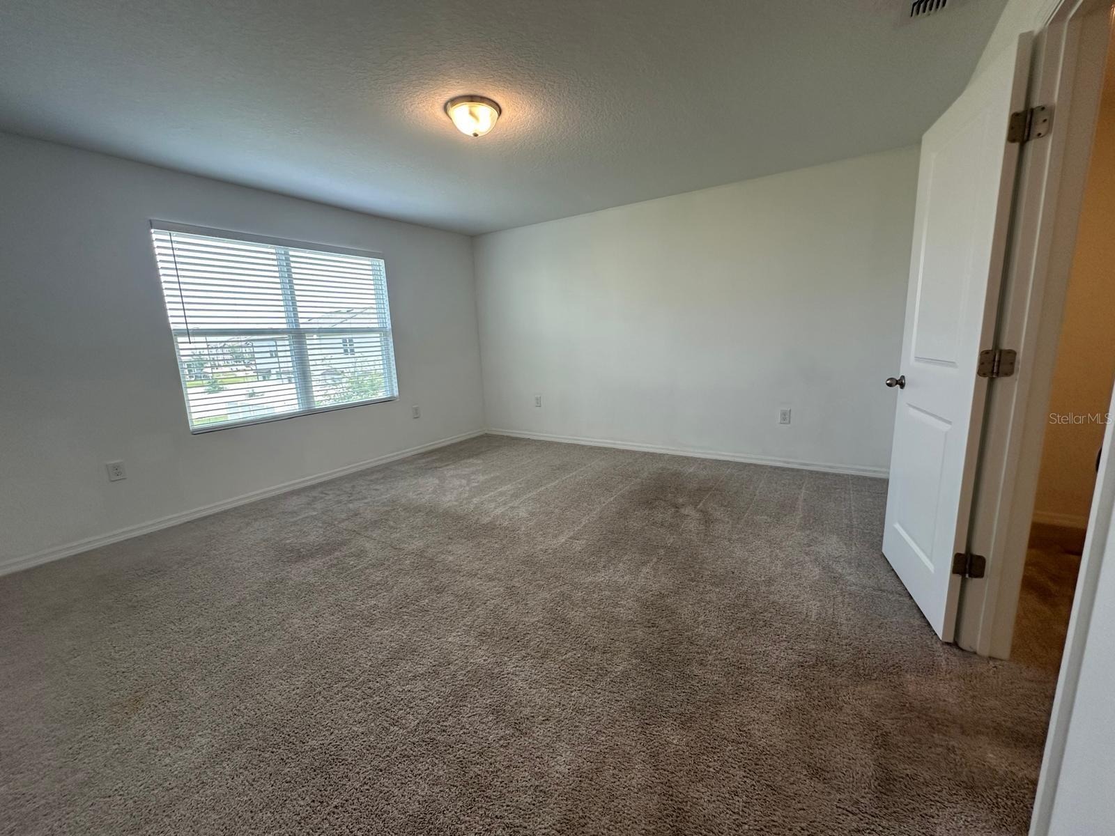 Image 19 of 61 For 118 Mandovi Street