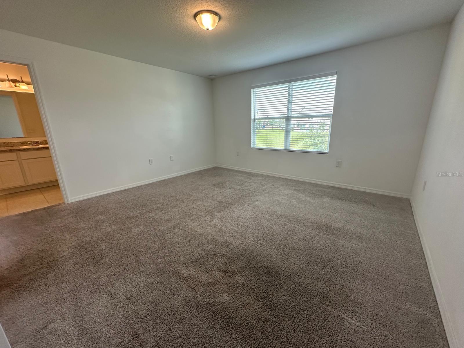 Image 20 of 61 For 118 Mandovi Street