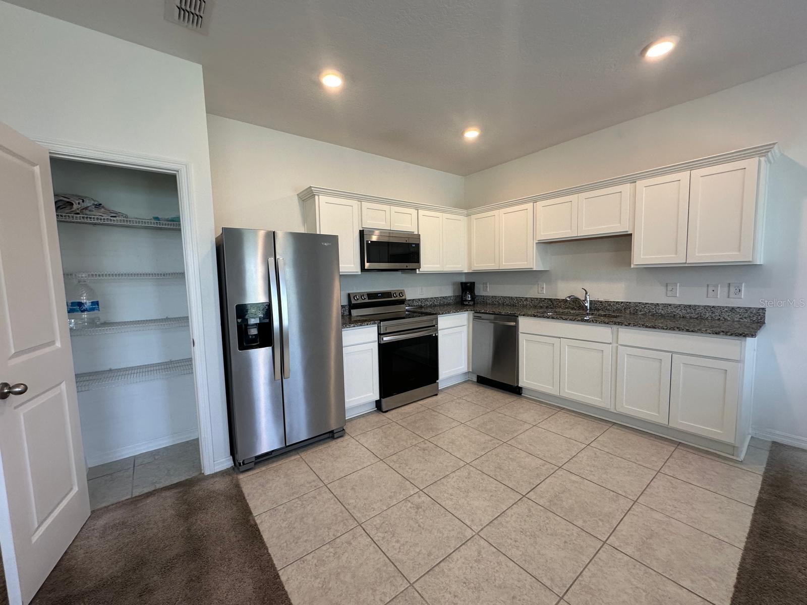 Image 7 of 61 For 118 Mandovi Street