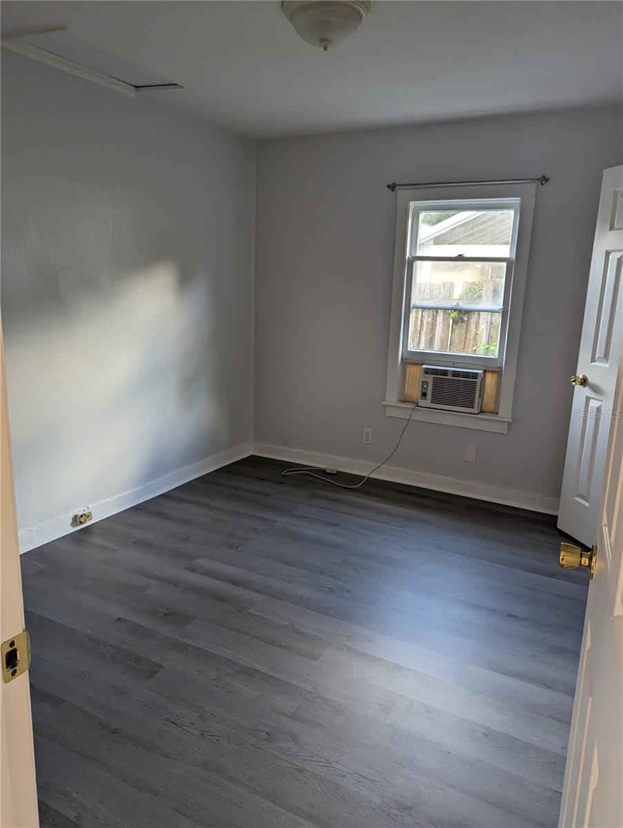 Image 12 of 19 For 3105 Crystal Lake Drive