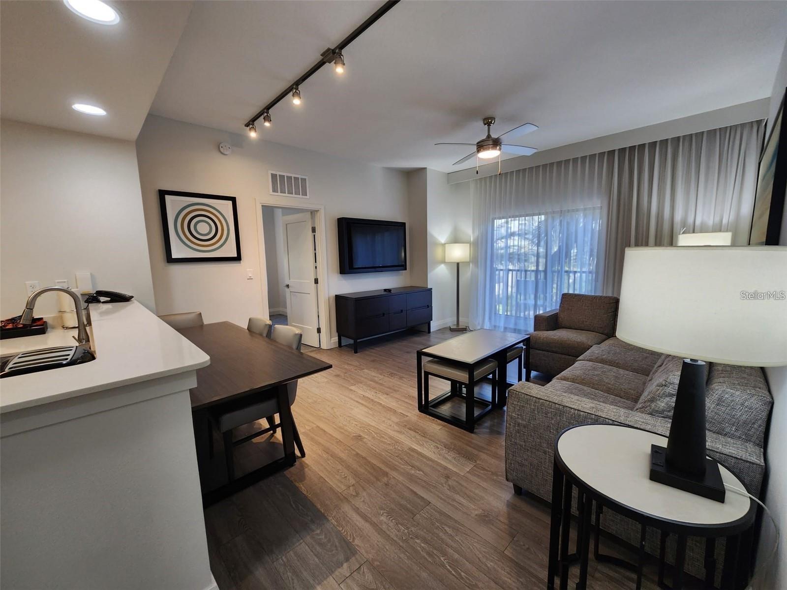 Image 4 of 43 For 14501 Grove Resort Avenue 3218