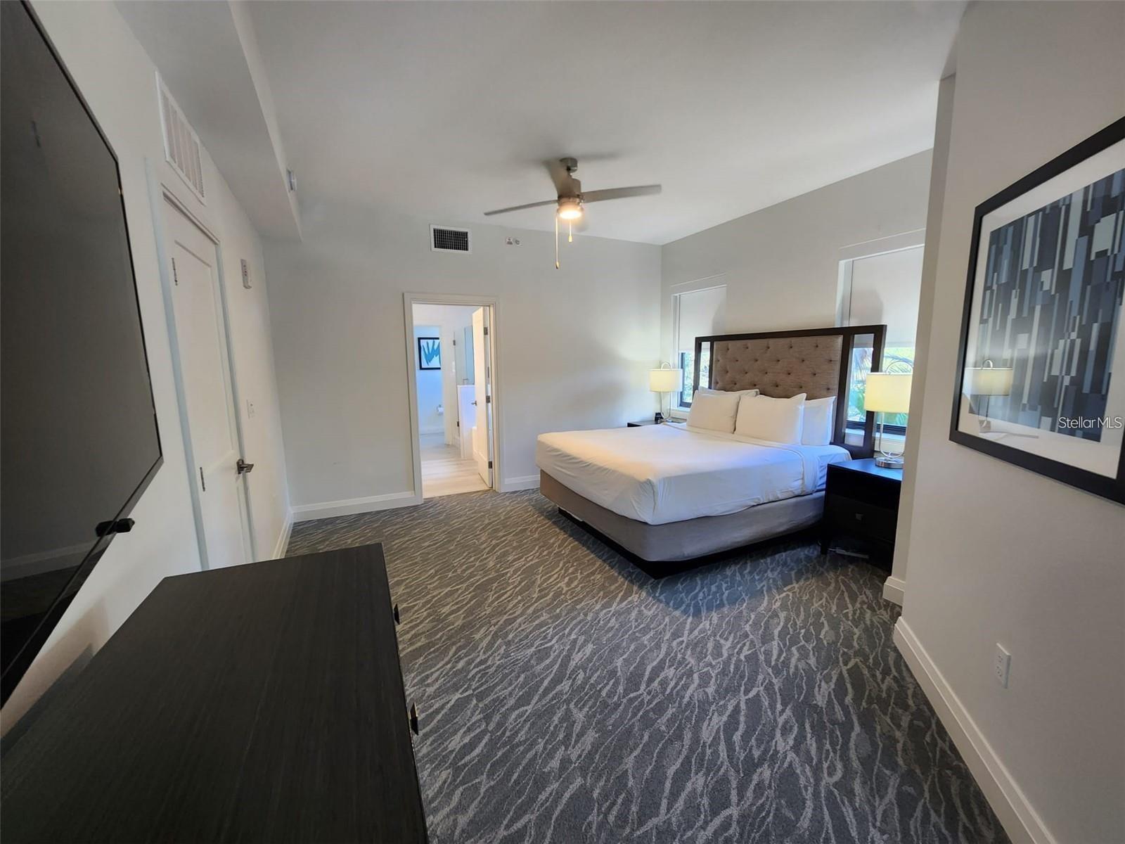 Image 7 of 43 For 14501 Grove Resort Avenue 3218