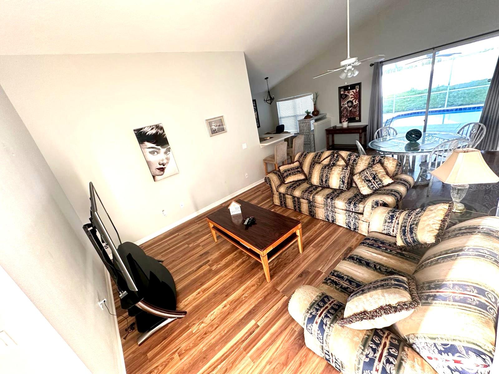 Image 3 of 13 For 612 Troon Circle