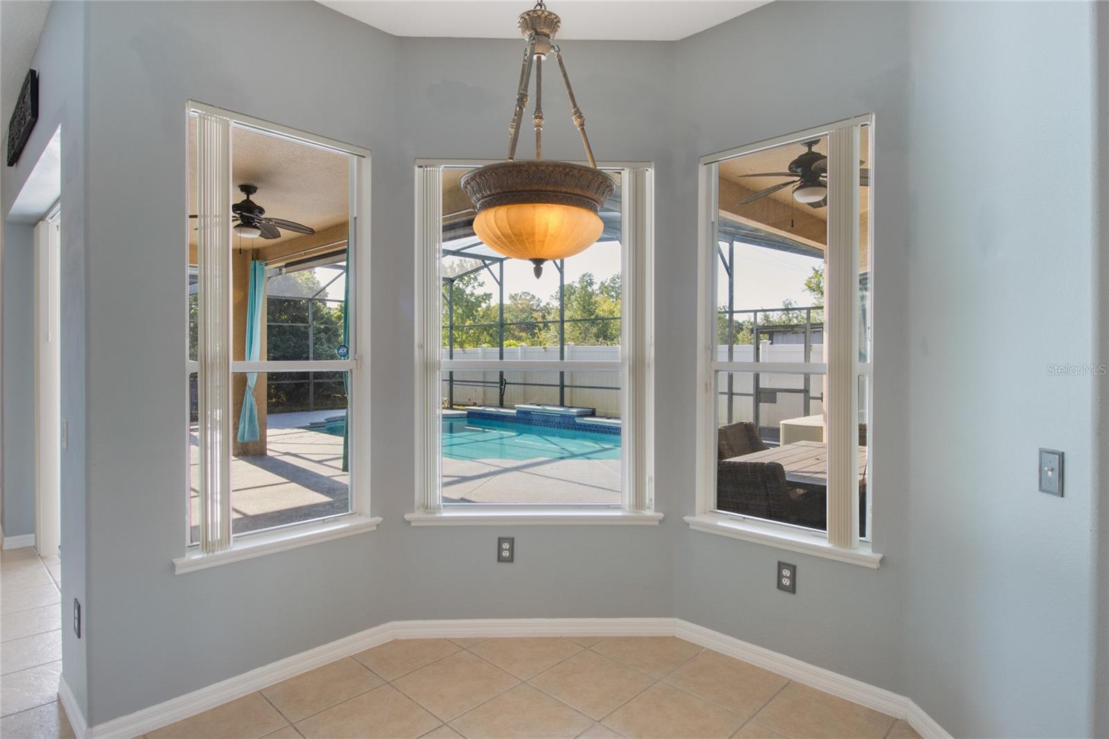 Image 14 of 57 For 518 Grand Reserve Drive