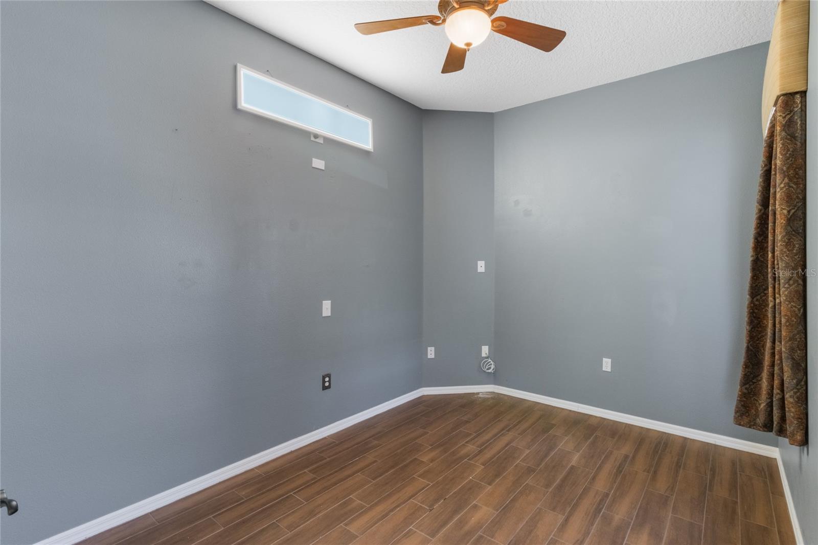 Image 39 of 57 For 518 Grand Reserve Drive
