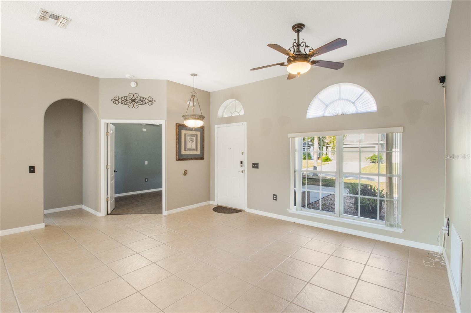 Image 4 of 57 For 518 Grand Reserve Drive
