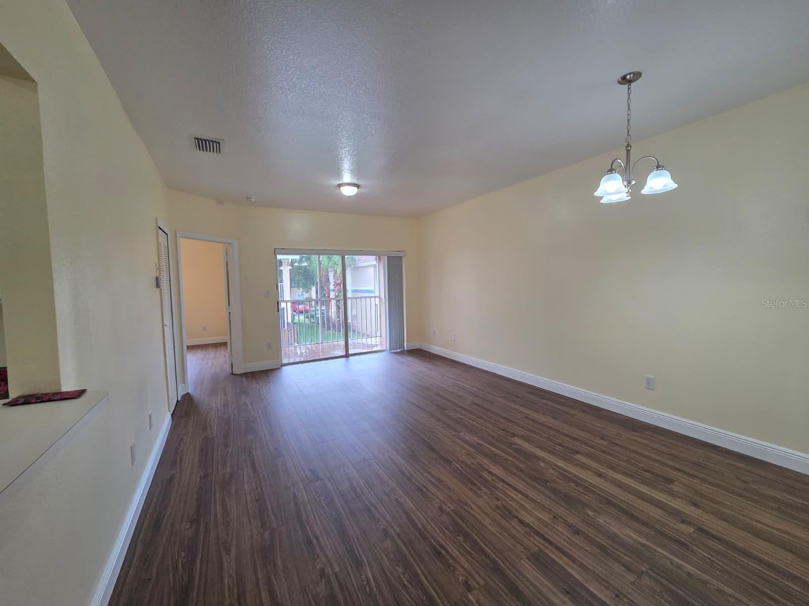 Image 6 of 16 For 515 Villa Del Sol Lane 206