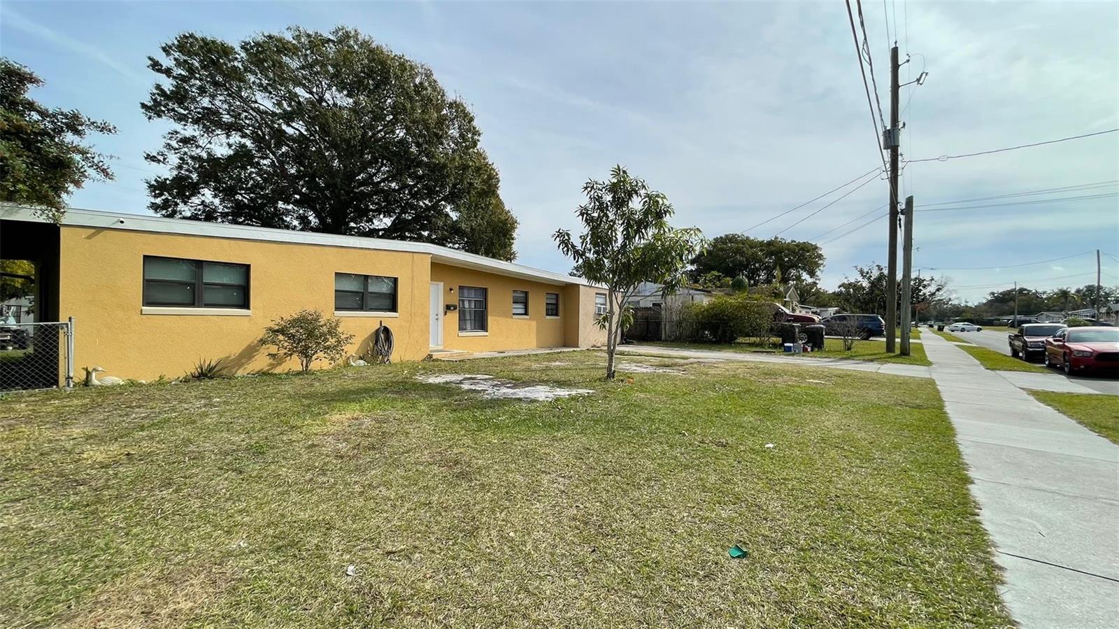 Image 2 of 21 For 51 Linden Drive